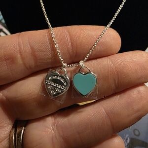USED...Elegant Tiff & Co. Silver Heart Pendant Necklace